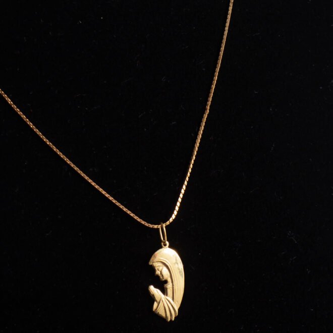 Collar de Virgen Niña de Oro 18k