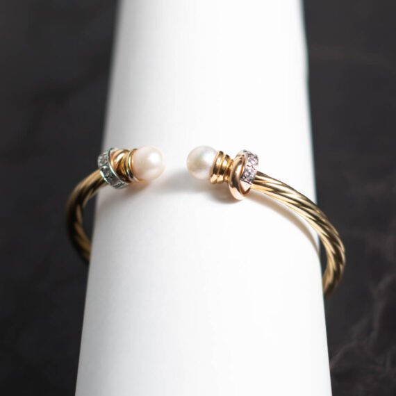Esclava de oro 18k con diamantes y perlas