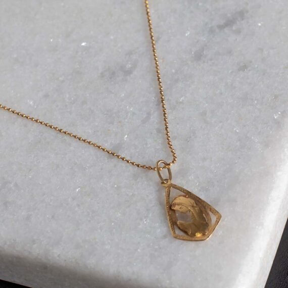 Collar de Virgen Niña de Oro 18k