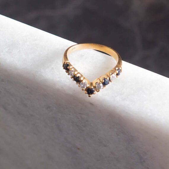 Anillo de Oro 18k con zafiros naturales