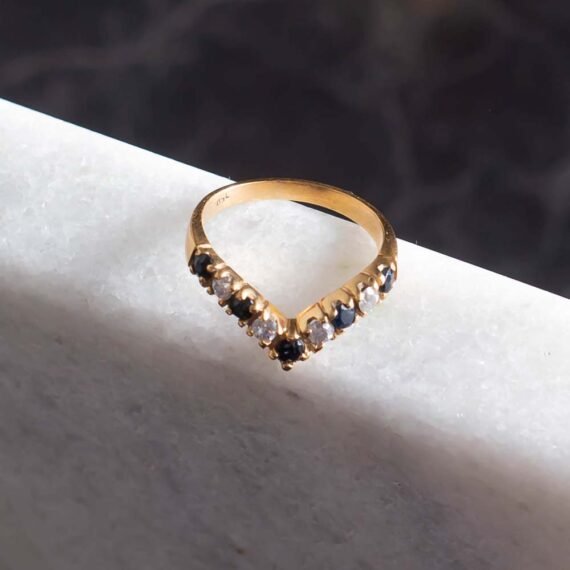 Anillo de Oro 18k con zafiros naturales
